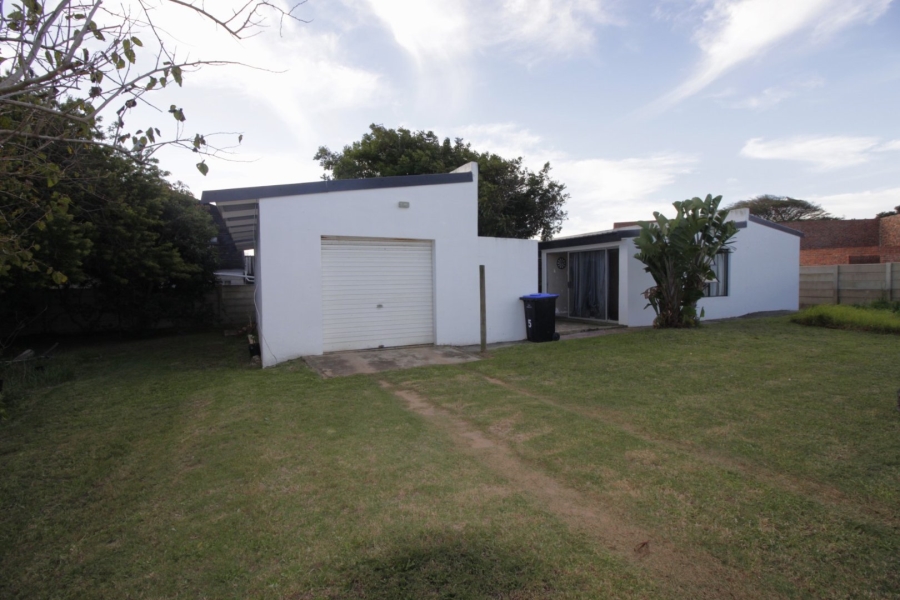 2 Bedroom Property for Sale in Paradise Beach Eastern Cape